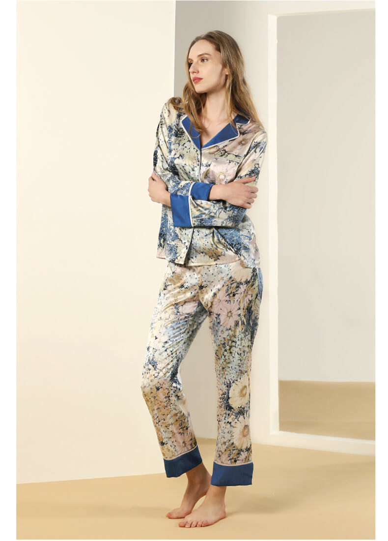 Schlafanzug Damen Seidenpyjama mit Malerei Druck und Knöpfe Luxus Pyjama Langarm Frauen