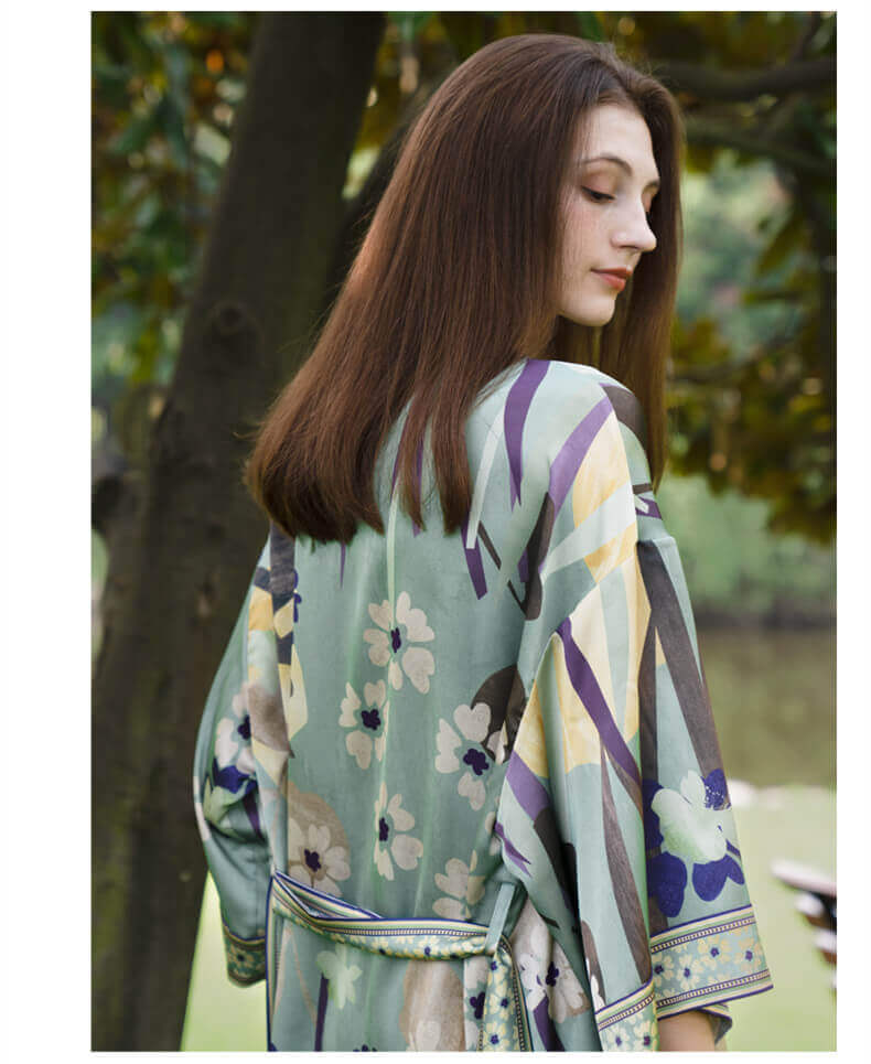 Kimono aus Seide Damen Seidenmantel mit Blumenmuster und Gürtel für Frauen elegante Kimono Damen 1/2 Ärmel